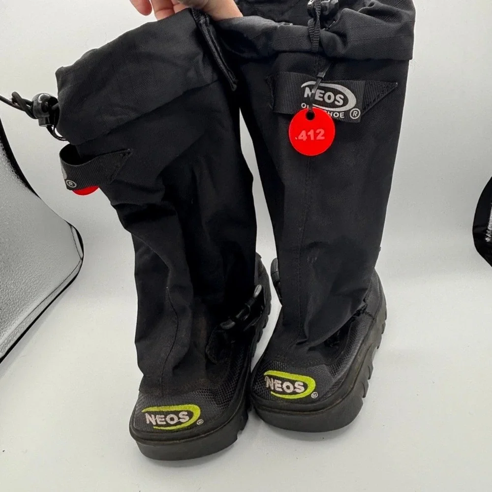 NEOS Overshoe Boots Unisex Sz S Black Waterproof Snow Rain Winter Gear
